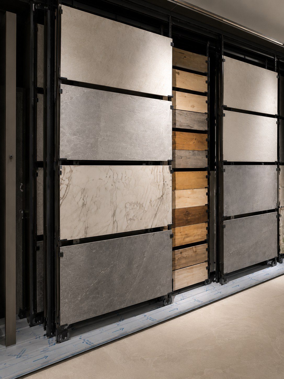 Showroom premium para acabados de construcción